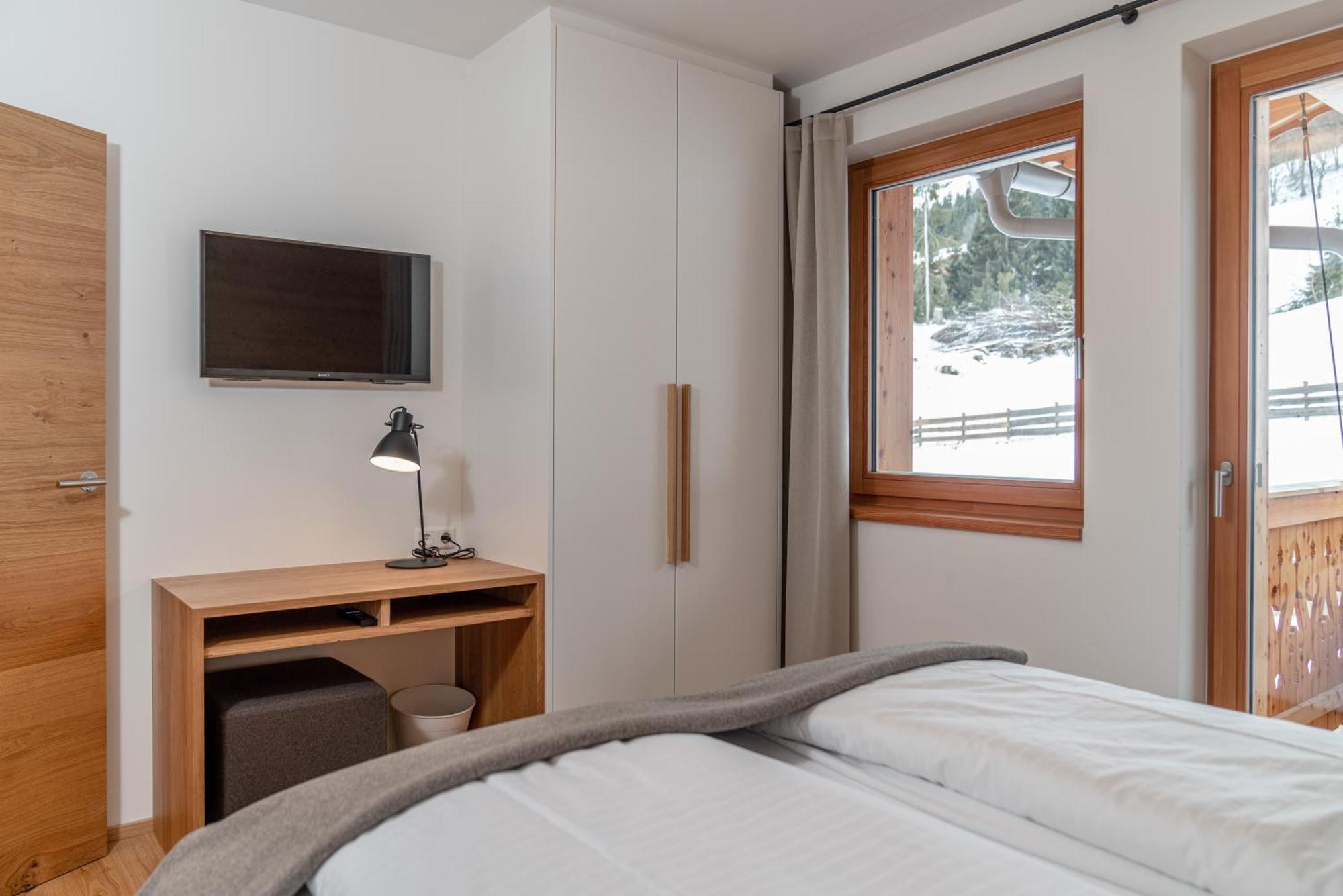 Skylodge Alpine Homes *